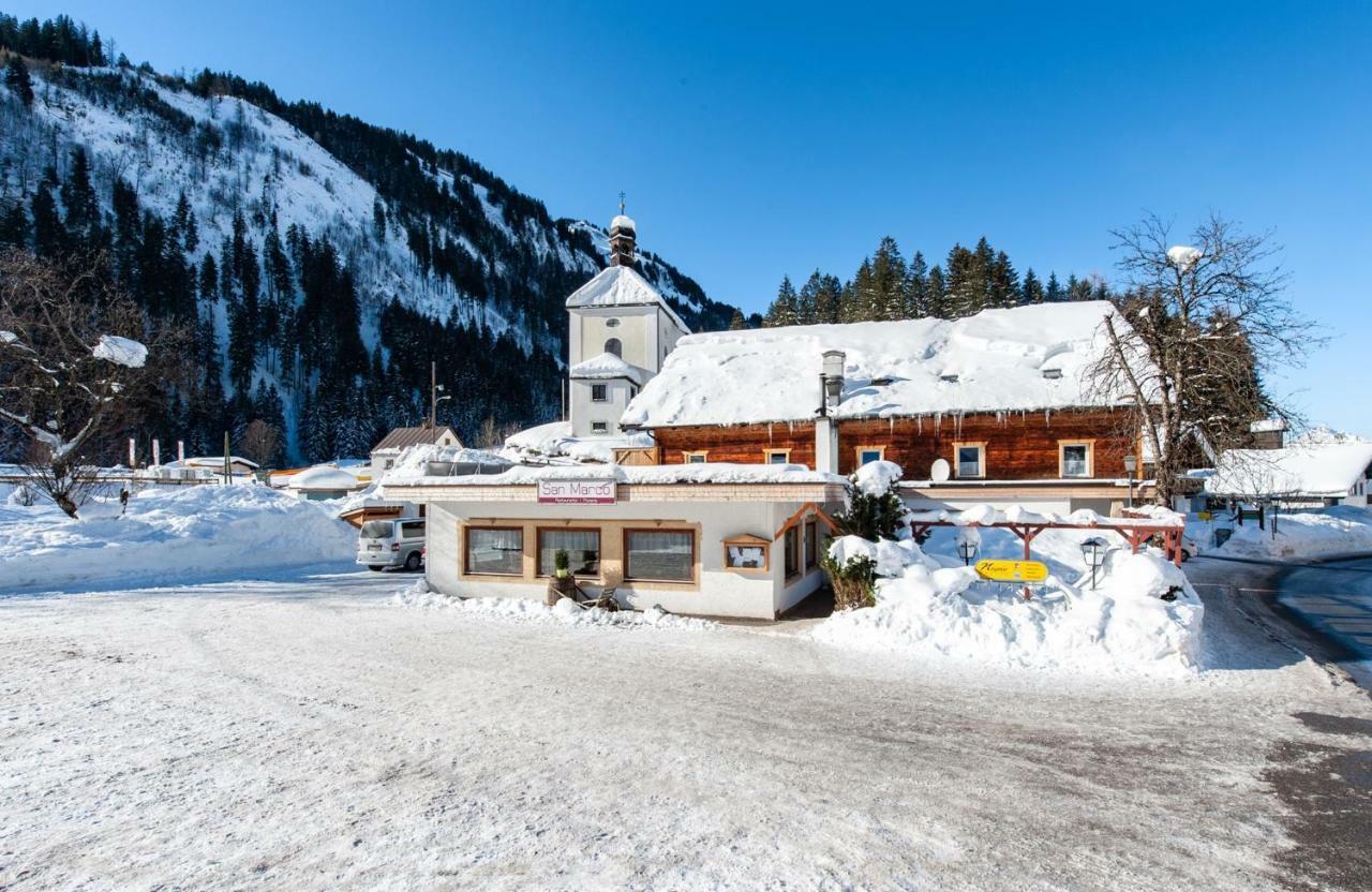 Gasthaus Traube Bichlbach Ngoại thất bức ảnh